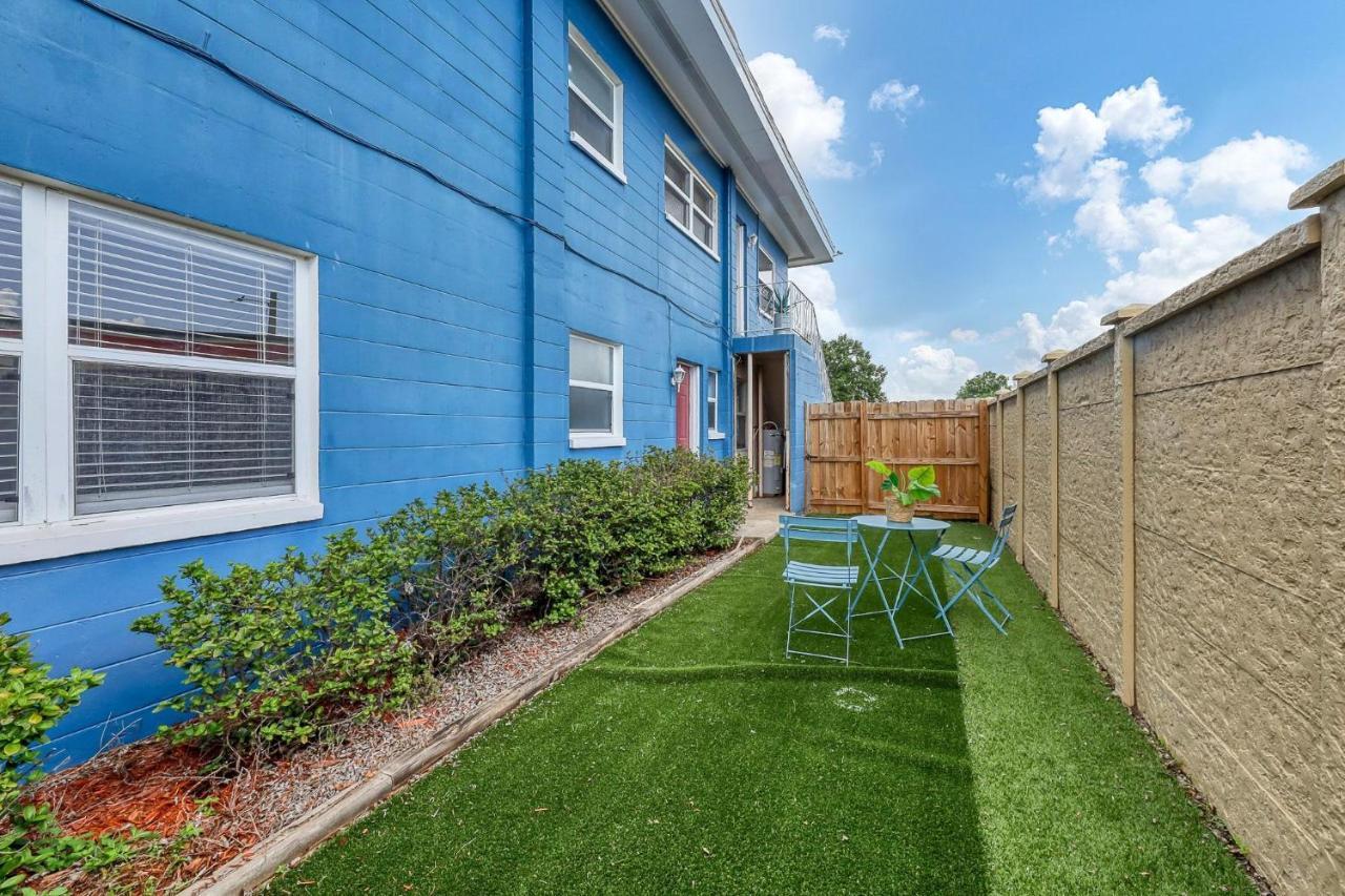 New Huge Green Garden 1Br Tampa Exterior photo